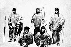 Англичане на Южном полюсе. Слева направо: Отс, Бауэрс, Скотт, Уилсон, Эванс